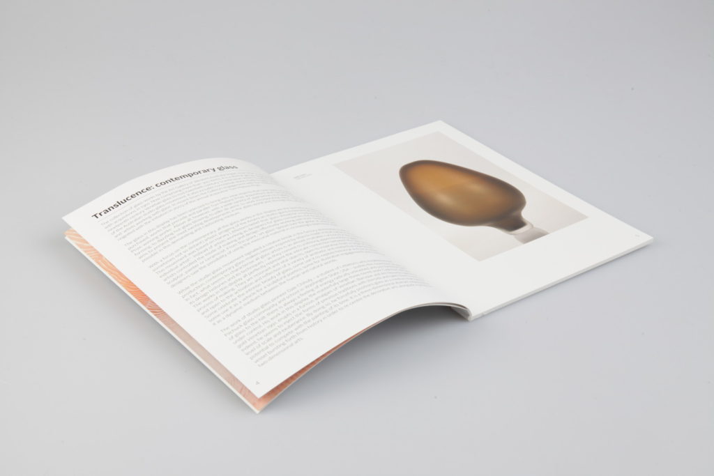 Katalogdesign: “Translucence – contemporary glass”